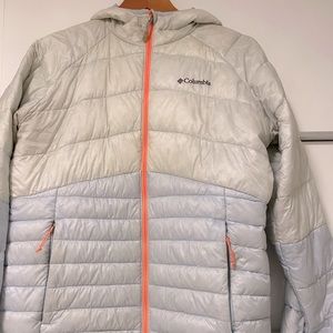 Like new - Columbia Omni-Heat™ thermal reflectiveLIGHTWEIGHT WARMTH- medium